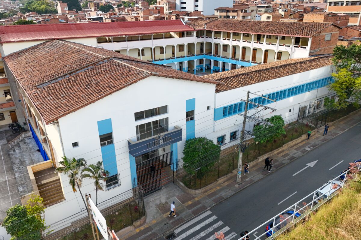 Fachada IUBello